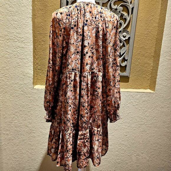 Adyson Parker 1X Mini Floral Baby Doll Silhouette Dress Tired Boho Flowy Ditsy - Picture 2 of 9